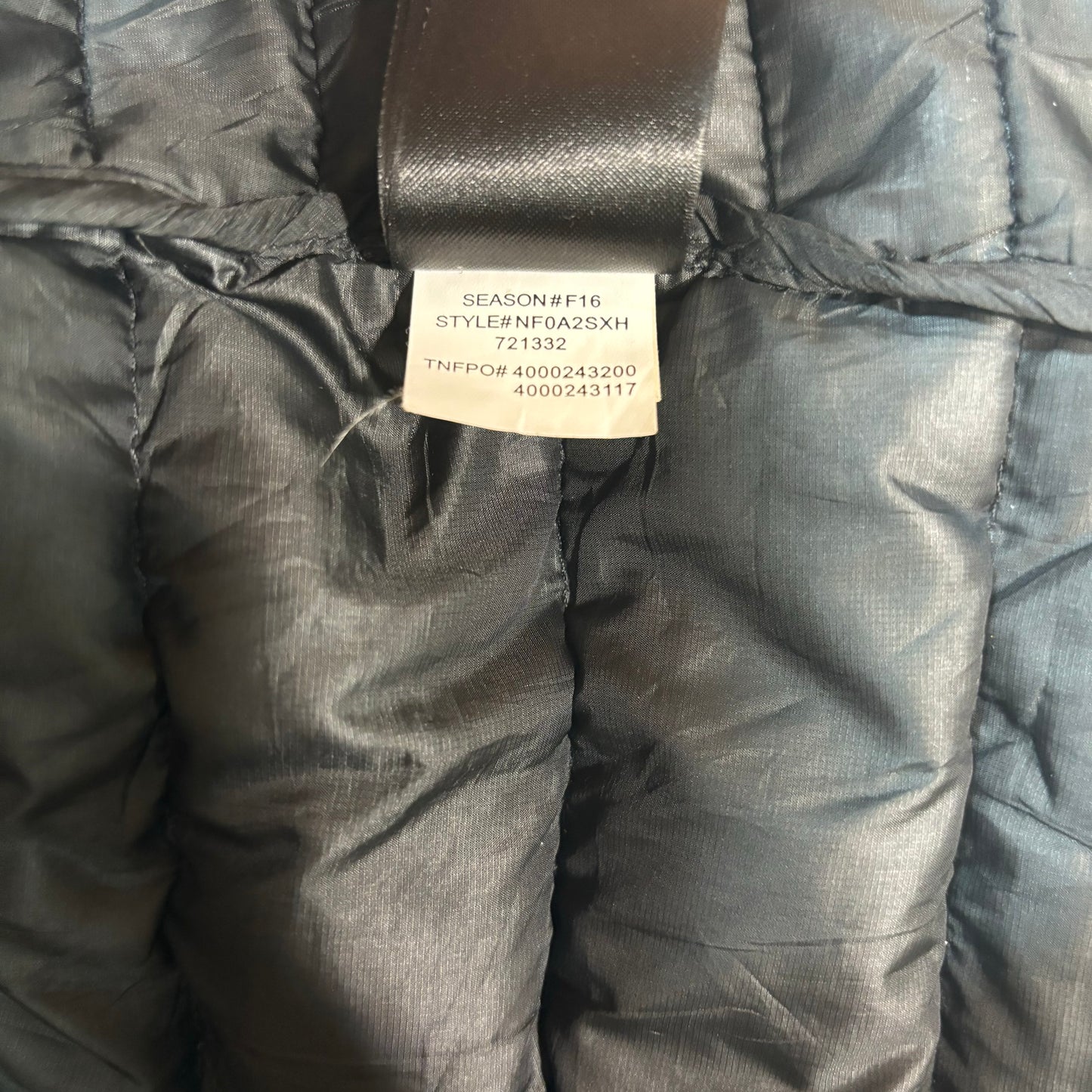 THE NORTH FACE down Jacket black